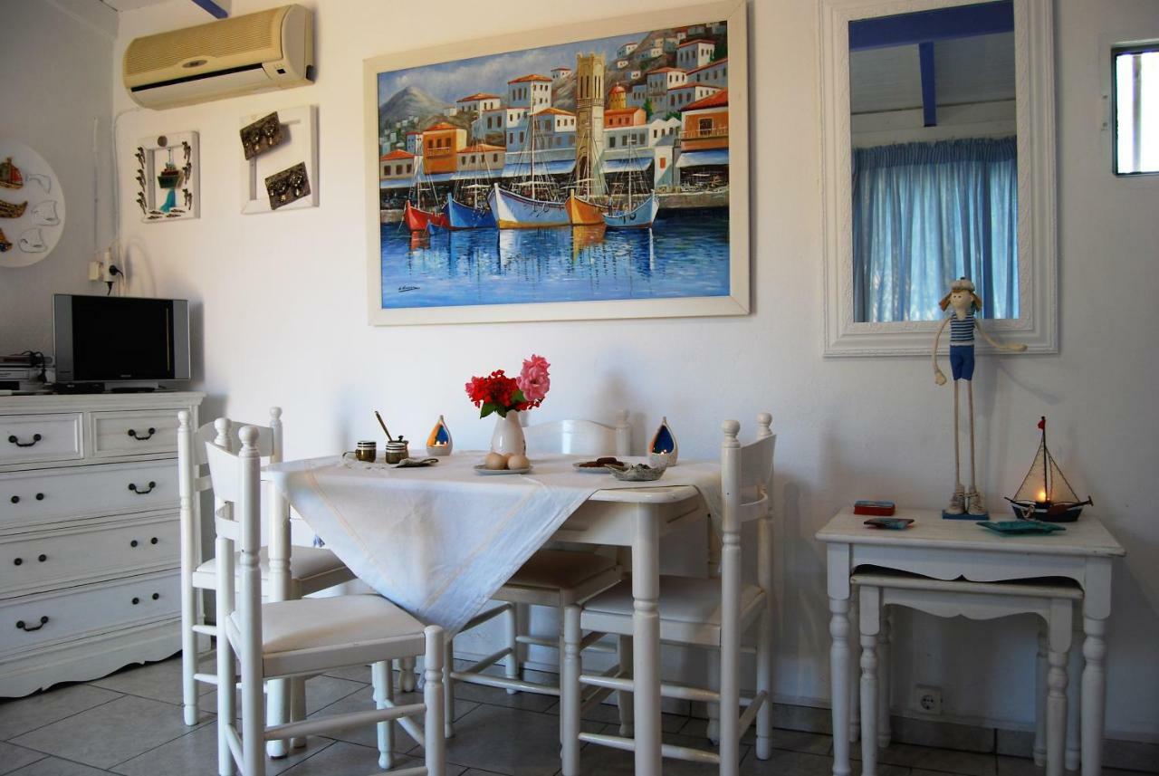 Killini Cottage Studio The Small Cyclades Kastro-Kyllini Eksteriør bilde