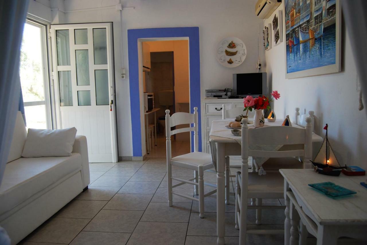 Killini Cottage Studio The Small Cyclades Kastro-Kyllini Eksteriør bilde
